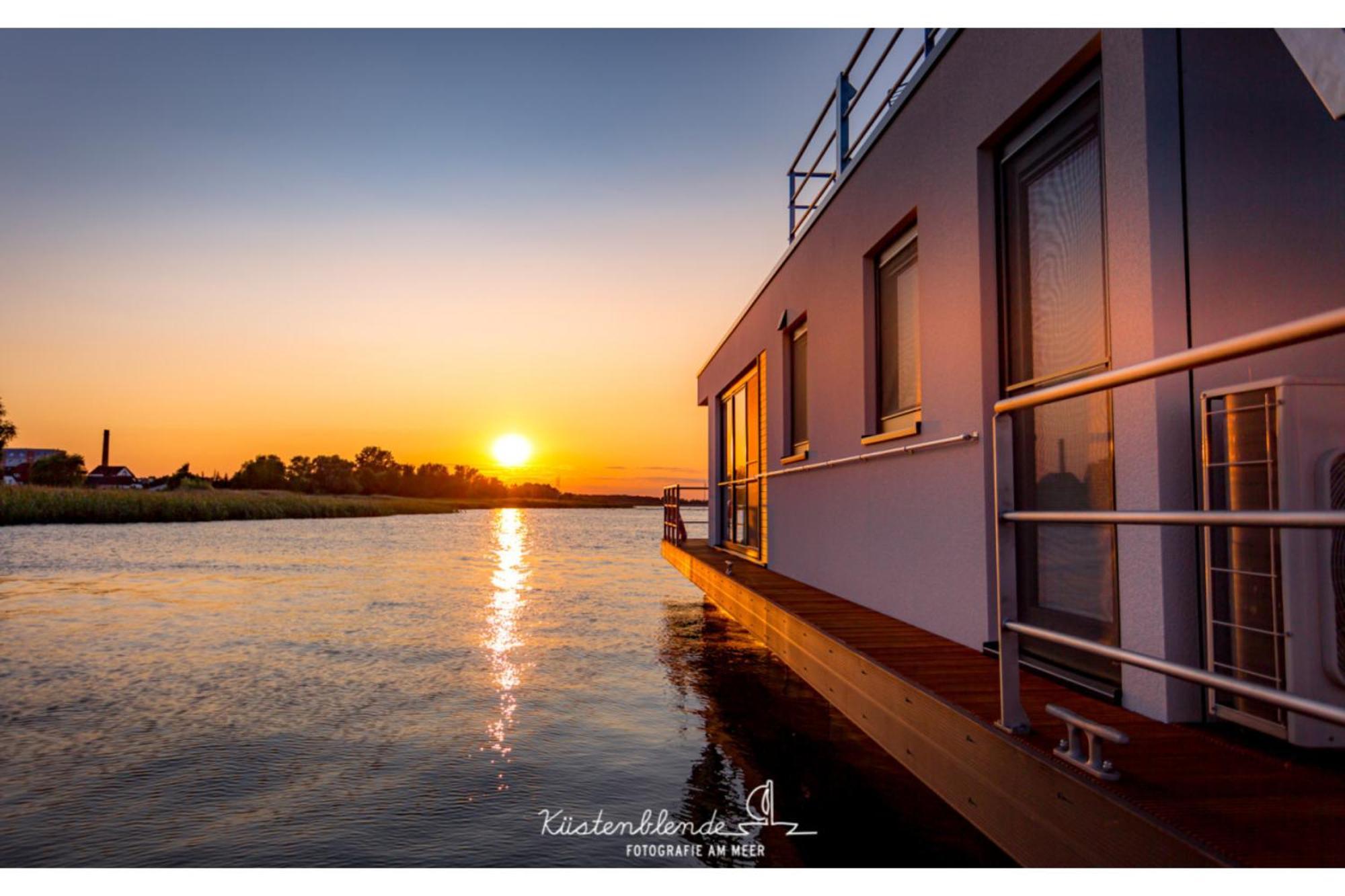 Ostsee Hausboot - Kranichnest Lp1 Ribnitz-Damgarten Dış mekan fotoğraf
